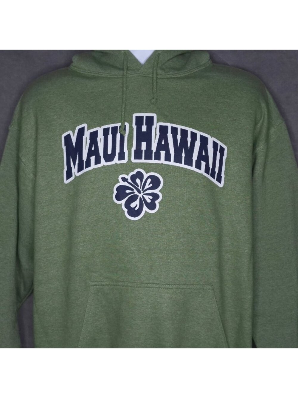 Maui Hawaii Green Hoodie XL Soft Cotton Blend Resortwear Long Sleeve Pullover